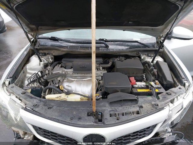 4T1BF1FK8EU767368 Toyota CAMRY SE