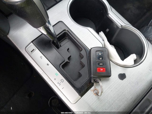 4T1BF1FK8EU767368 Toyota CAMRY SE