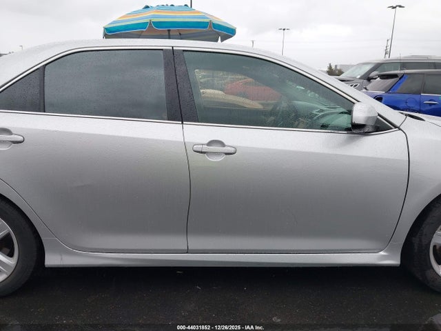 4T1BF1FK8EU767368 Toyota CAMRY SE