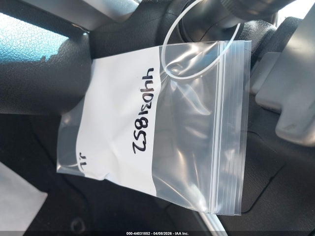 4T1BF1FK8EU767368 Toyota CAMRY SE