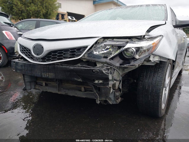 4T1BF1FK8EU767368 Toyota CAMRY SE