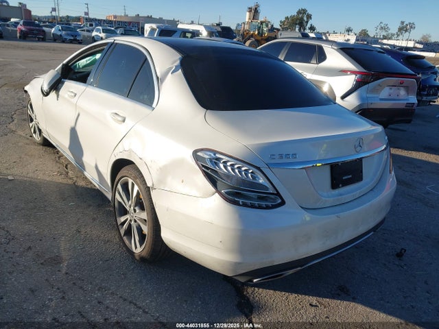 Aukcja sprzedaży 2015 Mercedes-benz C 300 4matic, vin: 55SWF4KB2FU037588, numer aukcji: 44031855