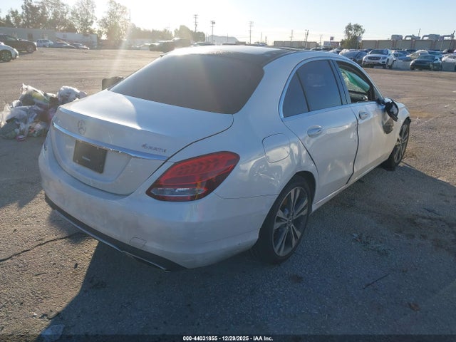 Aukcja sprzedaży 2015 Mercedes-benz C 300 4matic, vin: 55SWF4KB2FU037588, numer aukcji: 44031855