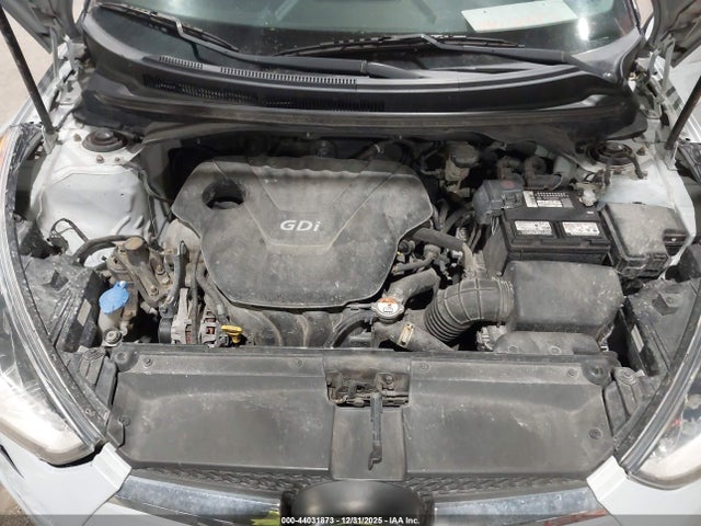 KMHTC6AD7FU218586 Hyundai Veloster Flex