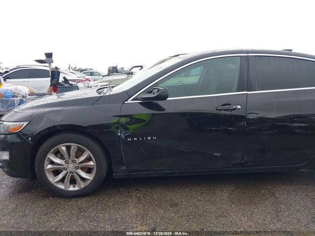 1G1ZD5ST2LF058119 Chevrolet Malibu Fwd Lt