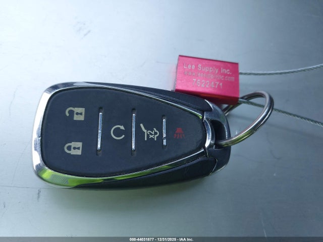 2GNAXUEV1M6143507 Chevrolet Equinox Awd Lt