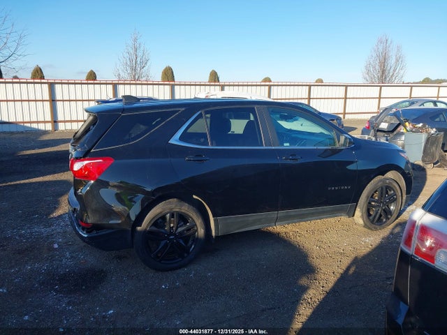 2GNAXUEV1M6143507 Chevrolet Equinox Awd Lt