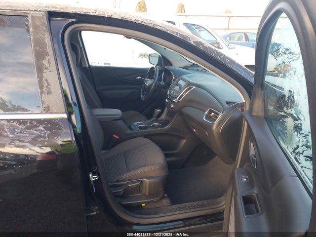 2GNAXUEV1M6143507 Chevrolet Equinox Awd Lt