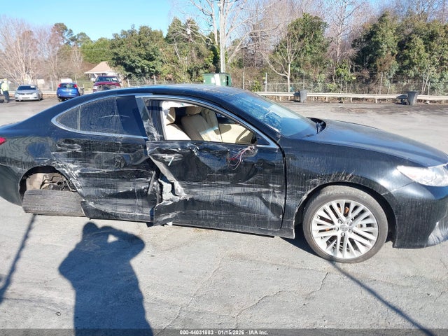 2014 Lexus Es 350 მანქანა იყიდება აუქციონზე, vin: JTHBK1GG0E2116546, აუქციონის ნომერი: 44031883