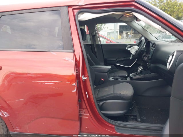 KNDJ23AU8L7106418 KIA SOUL LX