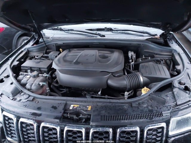 1C4RJEAG4MC738823 Jeep Grand Cherokee Laredo E 4x2