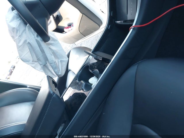 2020 TESLA MODEL Y 5YJYGDEEXLF044247 Photo 4
