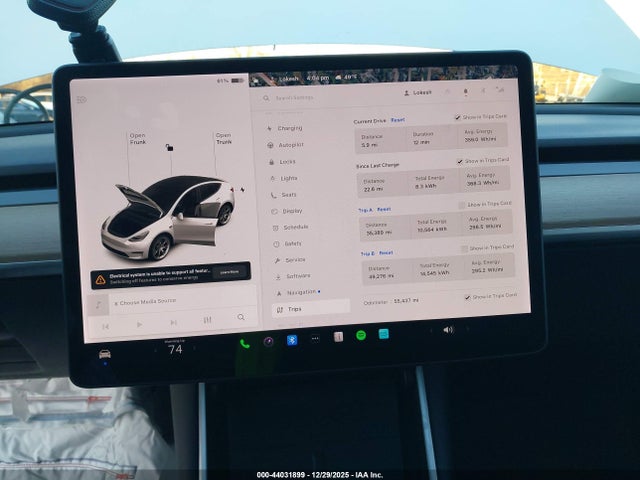 2020 TESLA MODEL Y 5YJYGDEEXLF044247 Photo 6
