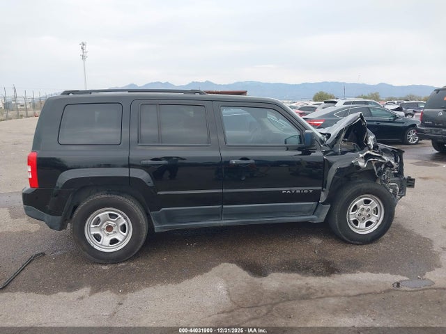 1C4NJPBB2HD172898 Jeep Patriot Sport Fwd
