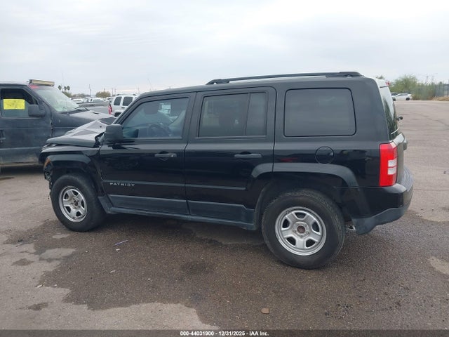 1C4NJPBB2HD172898 Jeep Patriot Sport Fwd
