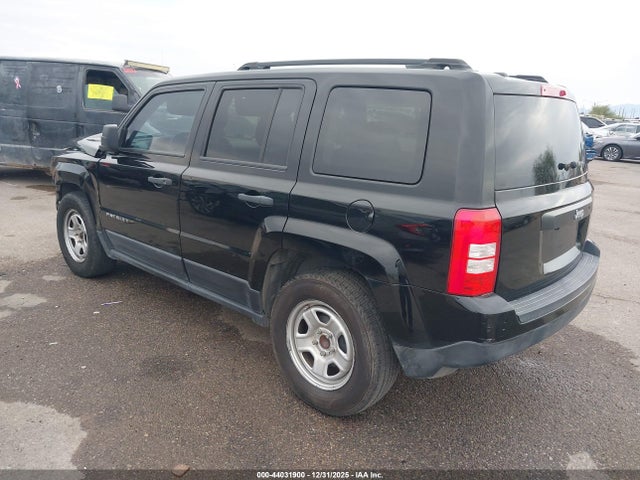 1C4NJPBB2HD172898 Jeep Patriot Sport Fwd