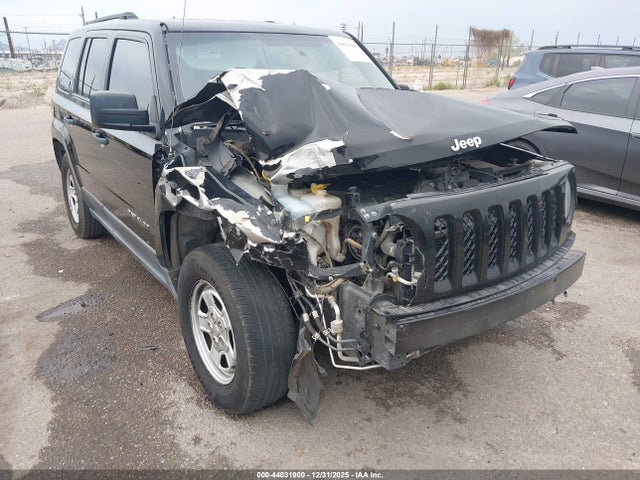1C4NJPBB2HD172898 Jeep Patriot Sport Fwd