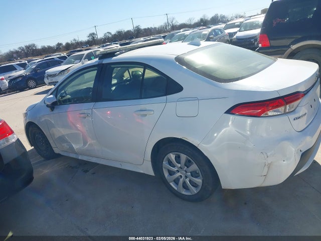 JTDEPMAE1N3007354 Toyota COROLLA LE