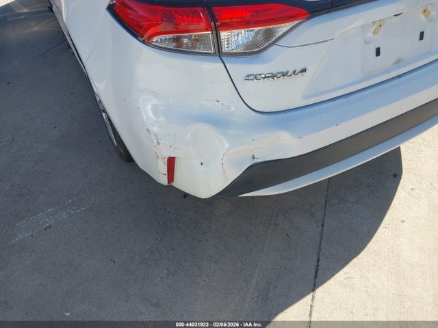 JTDEPMAE1N3007354 Toyota COROLLA LE