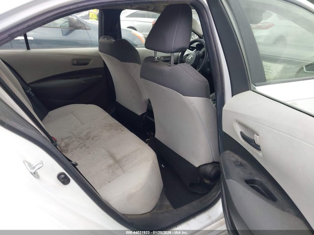 JTDEPMAE1N3007354 Toyota COROLLA LE