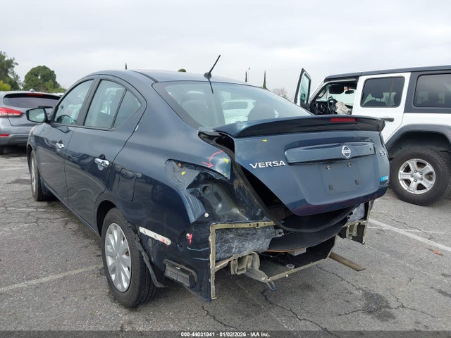 2015 NISSAN VERSA 3N1CN7AP3FL859519 Photo 2