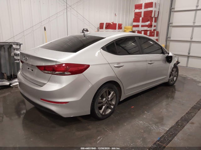 2018 HYUNDAI ELANTRA 5NPD84LF8JH235980 Photo 3