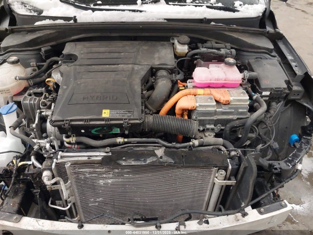 2022 HYUNDAI IONIQ HYBRID KMHC65LC6NU285667 Photo 9