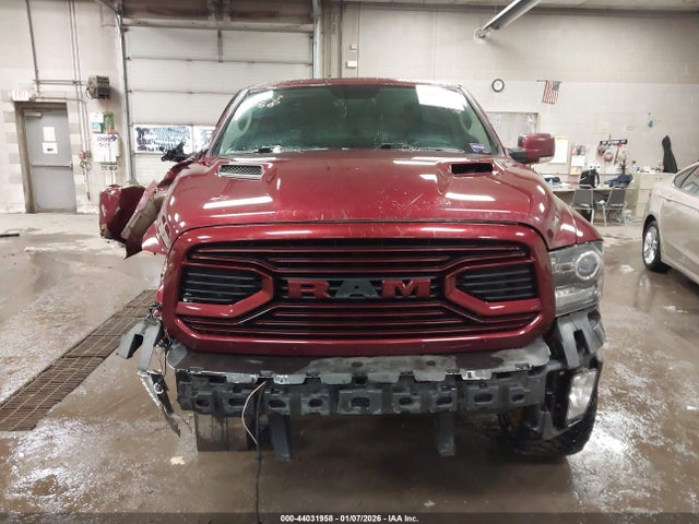 44031958 :رقم المزاد ، 1C6RR7HT2JS217051 vin ، 2018 Ram 1500 Sport  4x4 6'4 Box مزاد بيع