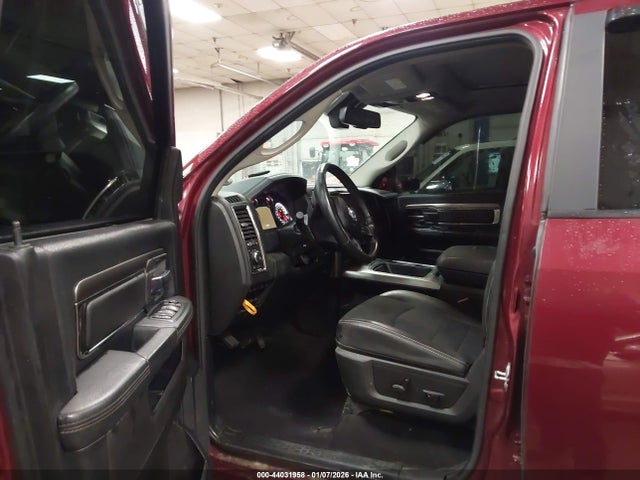 44031958 :رقم المزاد ، 1C6RR7HT2JS217051 vin ، 2018 Ram 1500 Sport  4x4 6'4 Box مزاد بيع