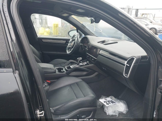 2023 PORSCHE CAYENNE WP1AA2AY0PDA08795 Photo 4