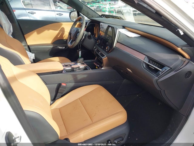 44031992 :رقم المزاد ، 2T2BAMCA5SC101900 vin ، 2025 Lexus Rx 350 Premium مزاد بيع