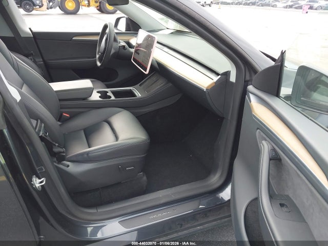 2024 TESLA MODEL Y 7SAYGDEEXRA241461 Photo 4