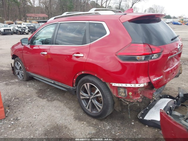 44032113 :رقم المزاد ، 5N1AT2MTXHC828588 vin ، 2017 Nissan Rogue Sl مزاد بيع