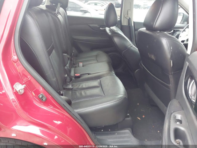 44032113 :رقم المزاد ، 5N1AT2MTXHC828588 vin ، 2017 Nissan Rogue Sl مزاد بيع