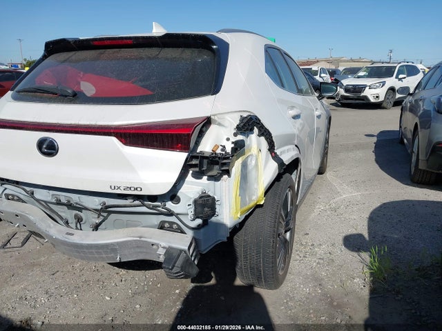 Lexus UX 200 2020 JTHX3JBH4L2031550 Image 4