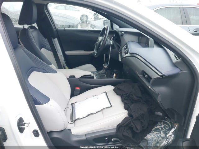 Lexus UX 200 2020 JTHX3JBH4L2031550 Image 5