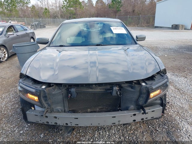 2C3CDXHG1JH188637 Dodge Charger Sxt Plus Rwd