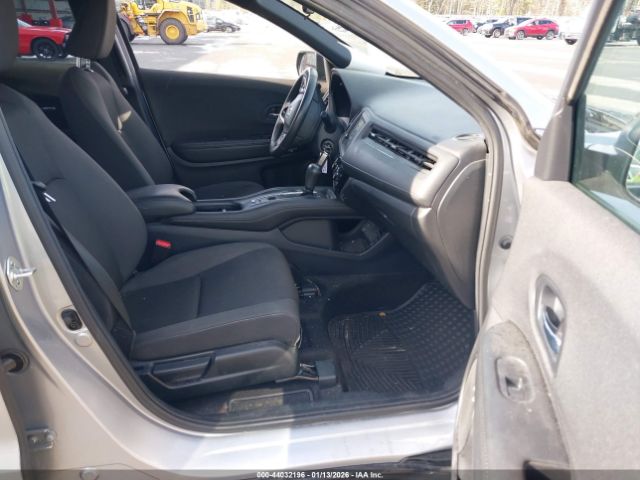 2022 HONDA HR-V 3CZRU6H19NM721637 Photo 4