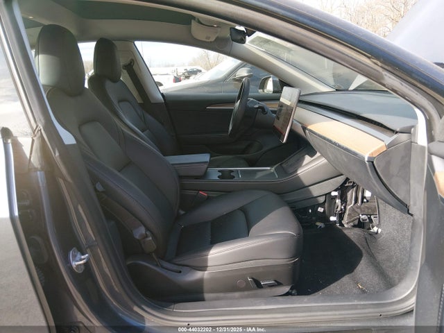 2023 TESLA MODEL 3 5YJ3E1EA3PF435287 Photo 4