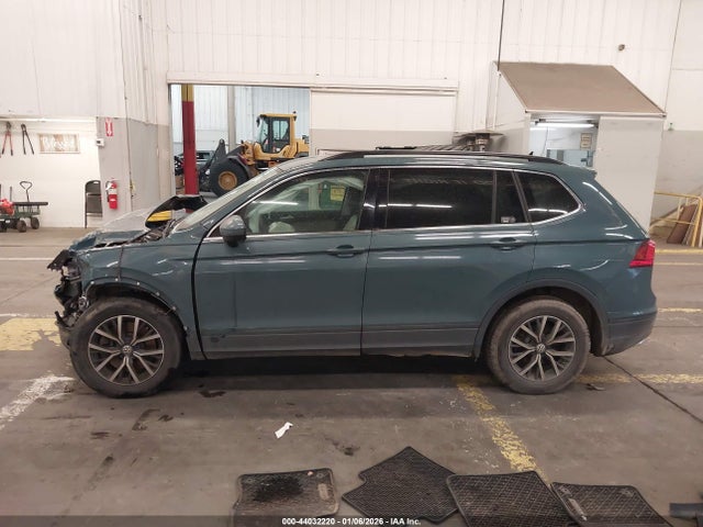 44032220 :رقم المزاد ، 3VV2B7AXXKM123023 vin ، 2019 Volkswagen Tiguan 2.0t Se/2.0t Sel/2.0t Sel R-line/2.0t Sel R-line Black مزاد بيع