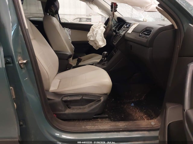 44032220 :رقم المزاد ، 3VV2B7AXXKM123023 vin ، 2019 Volkswagen Tiguan 2.0t Se/2.0t Sel/2.0t Sel R-line/2.0t Sel R-line Black مزاد بيع