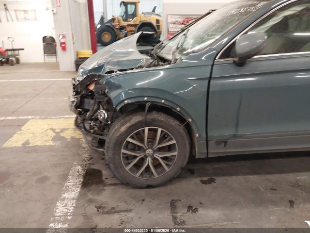 44032220 :رقم المزاد ، 3VV2B7AXXKM123023 vin ، 2019 Volkswagen Tiguan 2.0t Se/2.0t Sel/2.0t Sel R-line/2.0t Sel R-line Black مزاد بيع