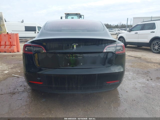 Продажа на аукционе авто 2018 Tesla Model 3 Long Range/mid Range, vin: 5YJ3E1EA3JF061092, номер лота: 44032225