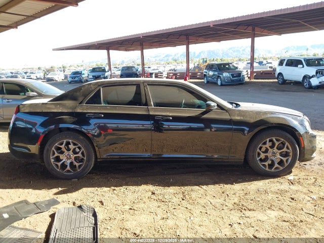 Продаж на аукціоні авто 2017 Chrysler 300 300s Awd, vin: 2C3CCAGG7HH582767, номер лоту: 44032228