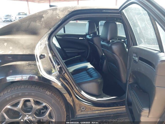 Продаж на аукціоні авто 2017 Chrysler 300 300s Awd, vin: 2C3CCAGG7HH582767, номер лоту: 44032228