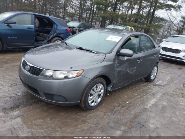 2013 KIA FORTE KNAFU4A21D5735811 Photo 1