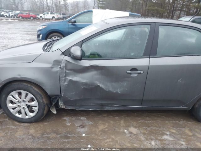 2013 KIA FORTE KNAFU4A21D5735811 Photo 5