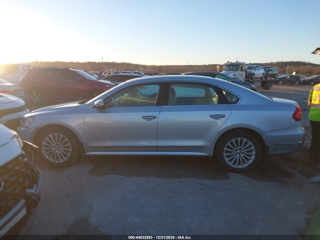Продажа на аукционе авто 2017 Volkswagen Passat 1.8t Se, vin: 1VWBT7A30HC031516, номер лота: 44032263