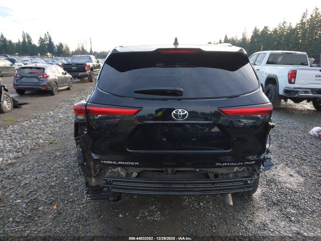 Toyota Highlander Platinum 2023 5TDKDRBH4PS038908 Image 17