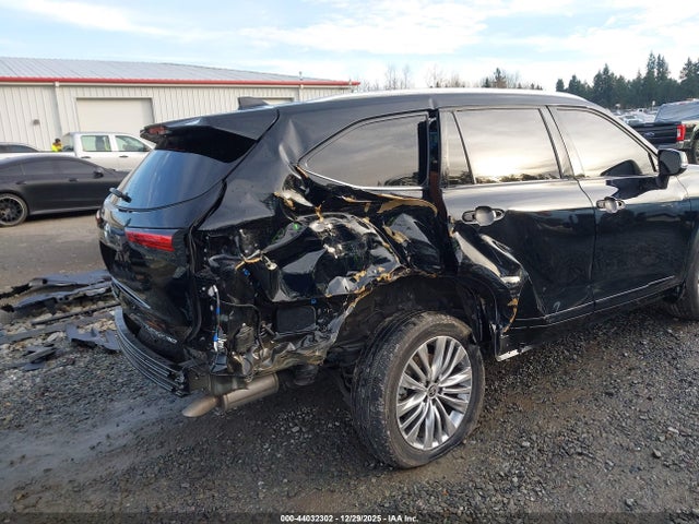 Toyota Highlander Platinum 2023 5TDKDRBH4PS038908 Image 6